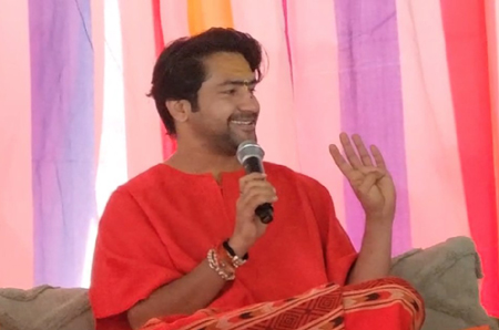 हिंदू राष्ट्र को लेकर धीरेंद्र शास्त्री का बड़ा बयान: कहा- चार बच्चे पैदा करे, संख्या होगी तो खेल होगा…