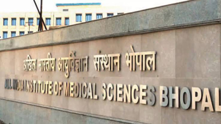 जानलेवा लापरवाही : शव के लिए बना इंजेक्शन 3 साल के बच्चे को लगाया, मौत, 2 नर्सों पर एफआईआर