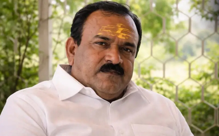 महाराष्ट्र में सियासी तूफान: ‘एकनाथ शिंदे और अशोक खरात के बीच 17 बार फोन कॉल हुई, -अंजलि दमानिया का दावा