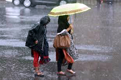 करवा चौथ पर बादलों का पहरा! प्रदेश के पूर्वी हिस्से में भारी बारिश की चेतावनी, 17 जिलों में अलर्ट